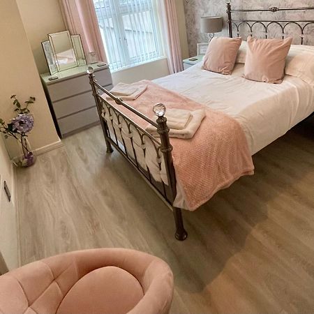Harbour Heights - St Johns Apartment Whitby Bagian luar foto